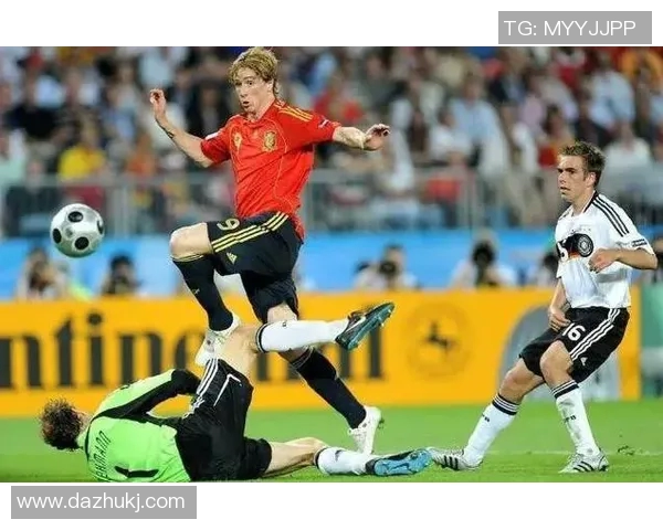 外国足球明星的疯狂故事与传奇人生揭秘